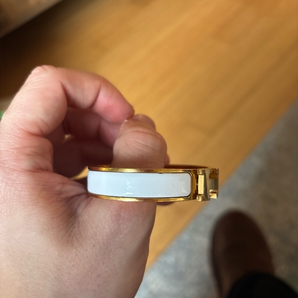 Hermés Clic H Bracelet - Picture 8 of 9